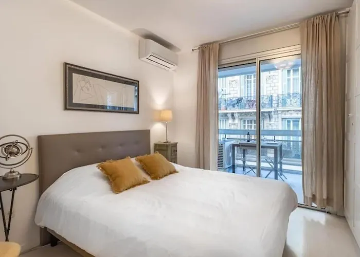 Rossini - Central And Cosy With Ac